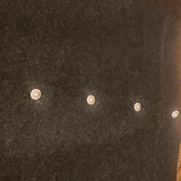 Nwt Tahari cashmere dark gray sweater with pearls buttons - Picture 12 of 12